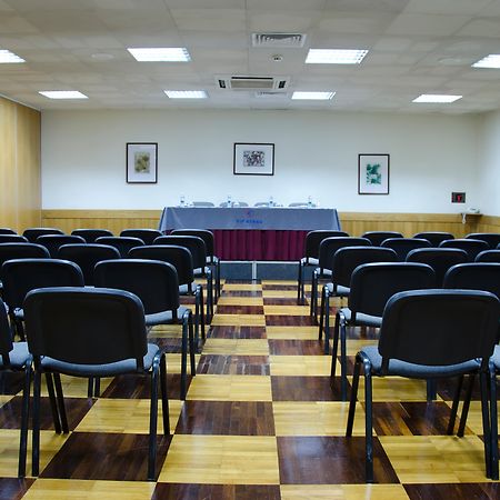 فندق في آي بيه إن بيرنا Lisboa المظهر الخارجي الصورة